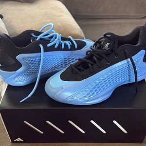 Anthony Edwards 1 Low